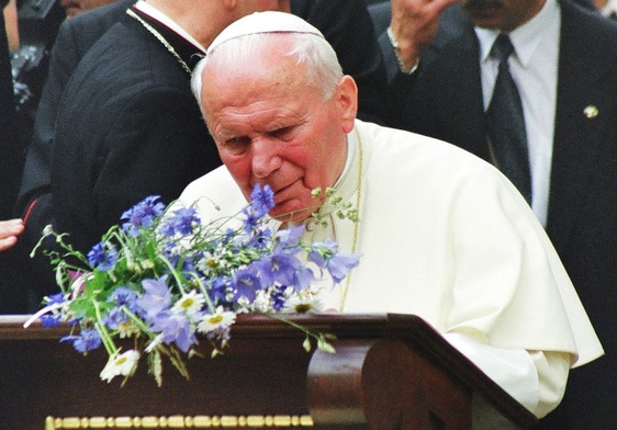 Życie Jana Pawła II upłynęło pod znakiem miłości