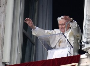 Pöttering przedstawi papieskie orędzie