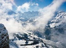 Szwajcaria: 17 godzin pod lawiną