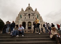 Francja katolicka żywa mimo kryzysu