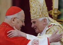 Solidarność Kościoła z papieżem