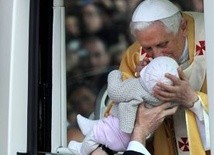 Papież o ochronie życia i rodziny