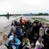 Mieszkańcy dzielnicy Wielowieś ewakuowani amfibią