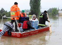 KGP: Już 14 ofiar powodzi