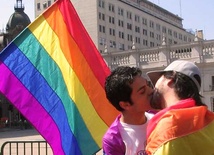 Argentyna: Zgoda na "małżeństwa" homoseksualne