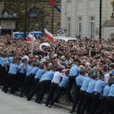 Próba przeniesienia krzyża