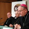 Biskupi apelują o jedność