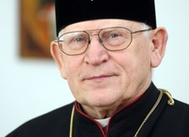 Abp Martyniak o „krzyżu smoleńskim"