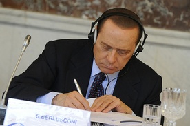 Kilkuminutowy proces Berlusconiego