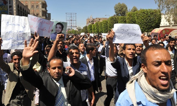 Jemen: Protest pod pałacem prezydenta