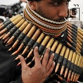 Libia: Koalicja dozbroi powstańców?