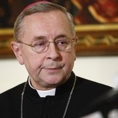 Abp Gądecki: To nie śmierć rozdziela ludzi, ale brak miłości