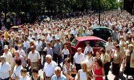 Wiara odrzuci kamień