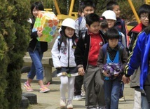 Japonia: Chronić dzieci przed skutkami kataklizmu