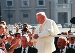 Życie ocalone - Jan Paweł II promotor objawień w Fatimie
