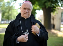 Biskup Józef Zawitkowski