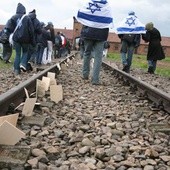 Marsz Żywych dotarł do byłego Auschwitz II 