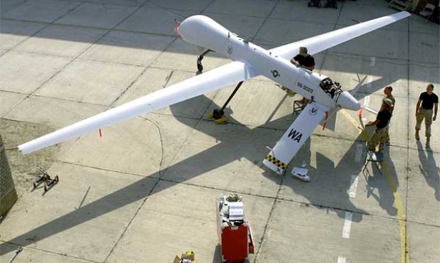 Predator to amerykański bezzałogowy samolot zdolny do prowadzenia działań bojowych