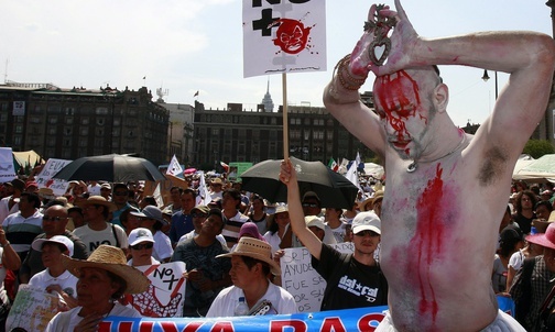 100 tys. ludzi na ulicach Meksyku