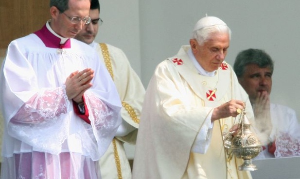 Papież odprawił Mszę dla rodzin 
