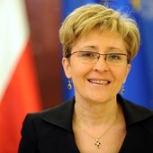 Minister Elżbieta Radziszewska