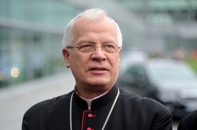 Abp Michalik: Ludzie zdolni i uczciwi są po obu stronach sporu społeczno-politycznego