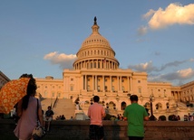 USA: Senat zgodził się na podniesienie limitu długu
