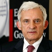Buzek i Fillon za eurorządem gospodarczym