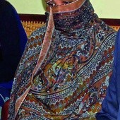 Asia Bibi na ławie oskarżonych.