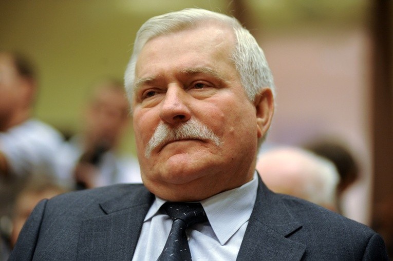 Lech Wałęsa nie przyjmuje litewskiego odznaczenia
