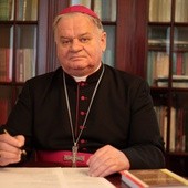 Biskup Tadeusz Rakoczy 