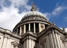 W. Brytania: Dymisja w katedrze