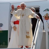 Benedykt XVI w drodze do Beninu