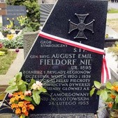 Symboliczny grób gen. Emila Fieldorfa
