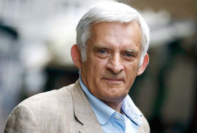 Buzek zaprosi papieża