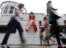 Watykan apeluje o pomoc dla ofiar HIV/AIDS