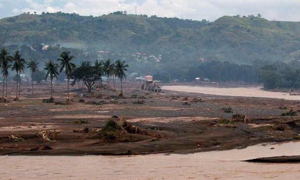 Już 521 ofiar powodzi na Filipinach