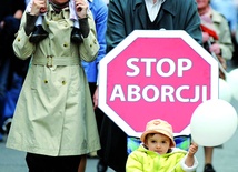 Europarlament promuje aborcję