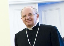 Arcybiskup Stanisław Budzik