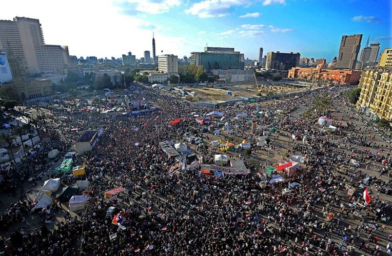 Egipt: Początek wyborów do Szury