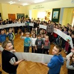 Szkoła im. Jana Pawła II w Łostówce