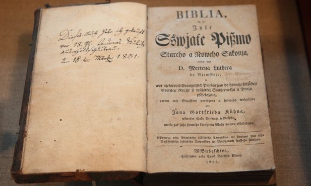 Watykan: Wystawa poświęcona tekstowi Biblii