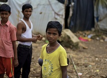 Co trzecie dziecko żyje w slumsach