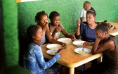 Dzieci w Zambii chcą się uczyć