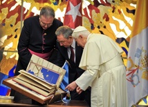Benedykt XVI odwiedzi Fidela?