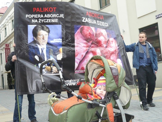 „Nie dla aborcji” pod biurami Palikota