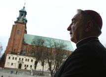 Bazylika w Gnieźnie otrzyma relikwie papieża