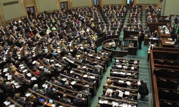 Sejm za podniesieniem wieku emerytalnego