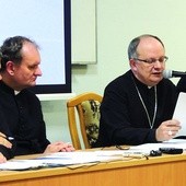  W seminarium udział wzięli bp Jan Kopiec, bp Andrzej Czaja, ks. Adam Rogalski i ks. Artur Sepioło