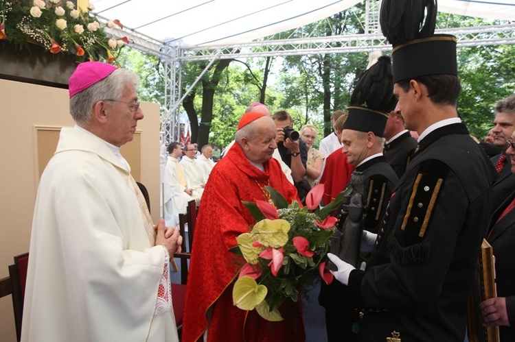 Mężczyźni w Piekarach 2012